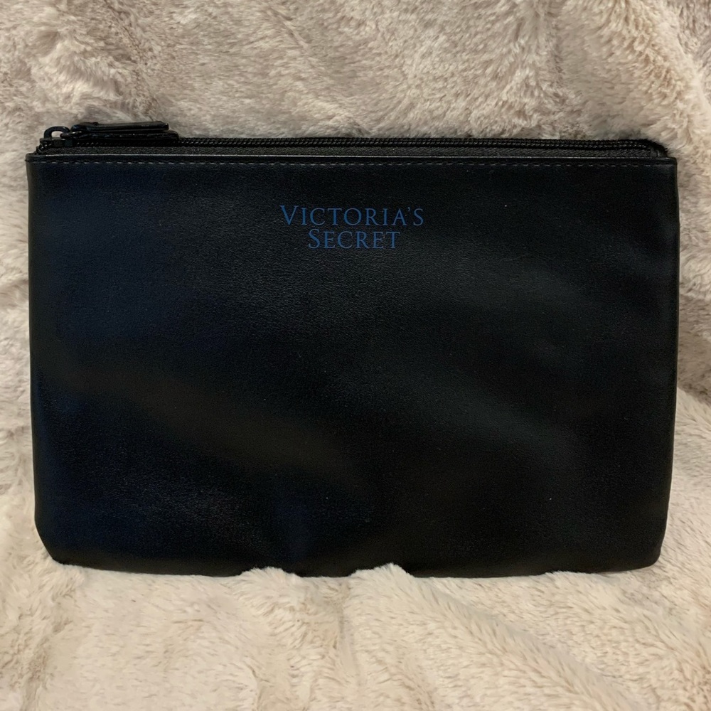 Victoria’s Secret Make-Up Bag 💄